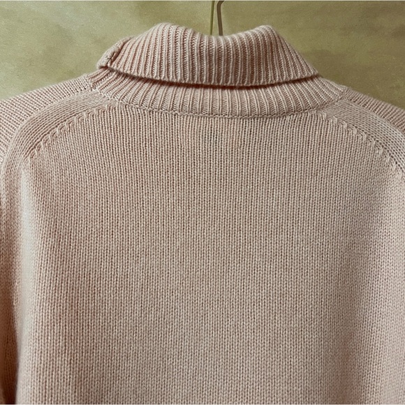 Aritzia | NWOT Wilfred Luxe Cashmere Jara Sweater Turtleneck Coral Blush Size XS - Picture 11 of 13
